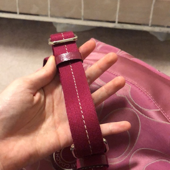 Vintage Monogram Coach Crossbody - Picture 6 of 7